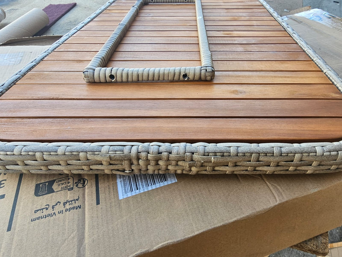 Masă de grădină, bej, 90x55x71 cm, poliratan și lemn de acacia