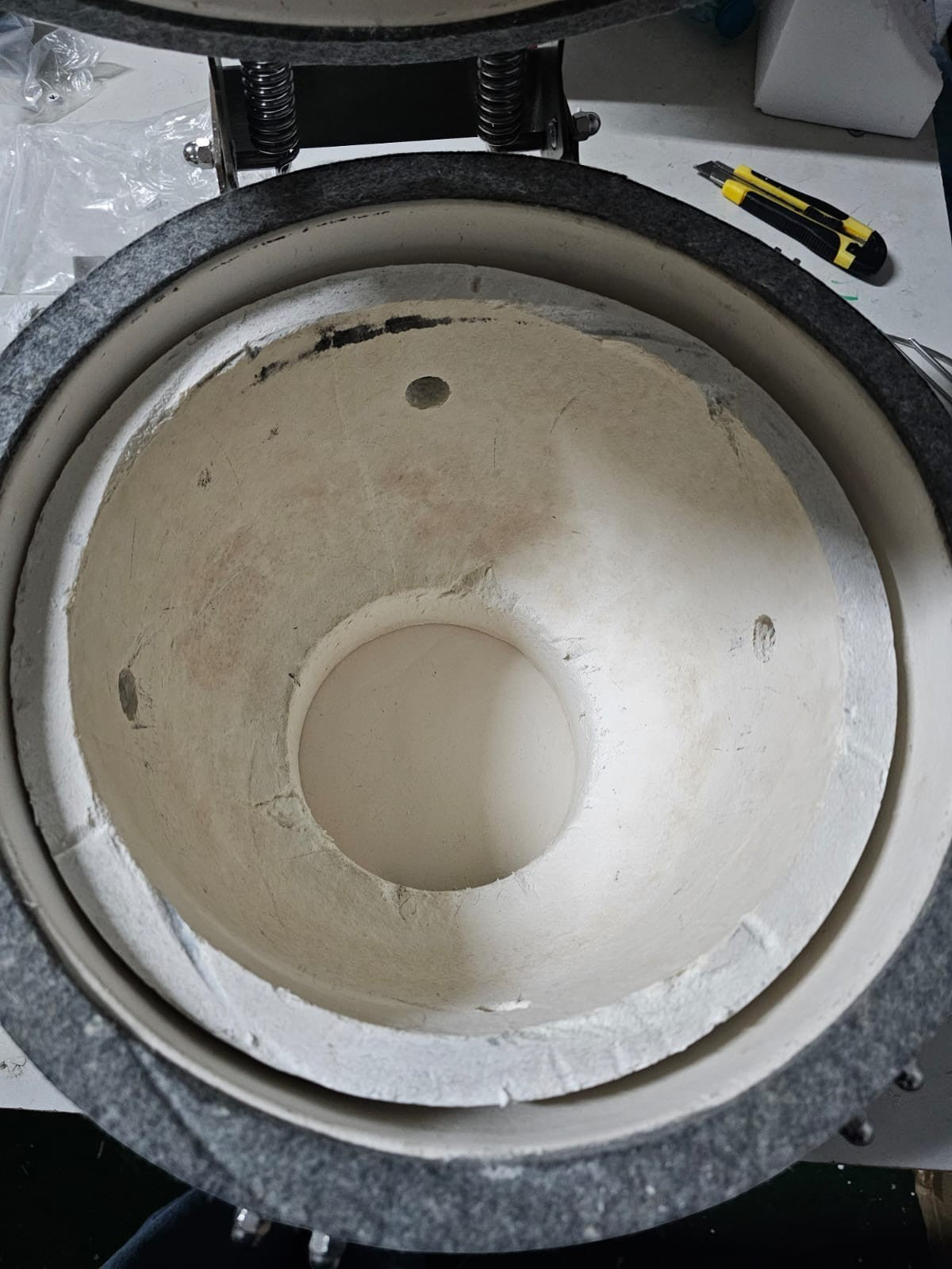 Grătar Kamado cu afumătoare din ceramică 81 cm