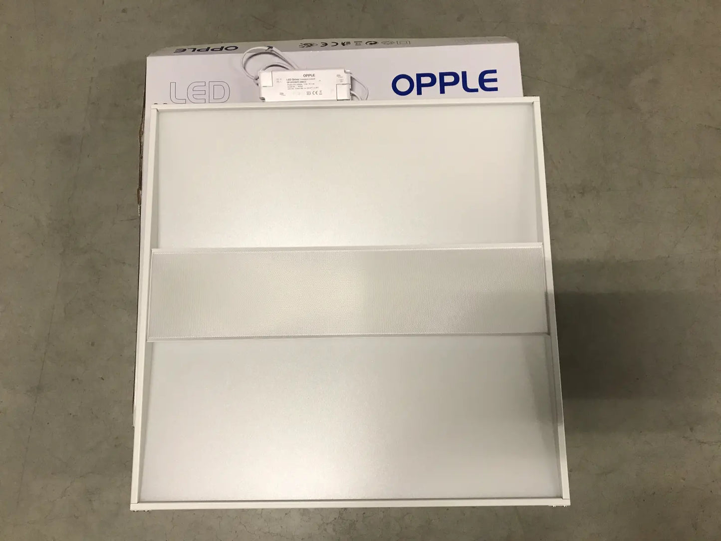 Panou LED profesional OPPLE 60x60 cm – Iluminare eficientă și modernă pentru spații comerciale și birouri
