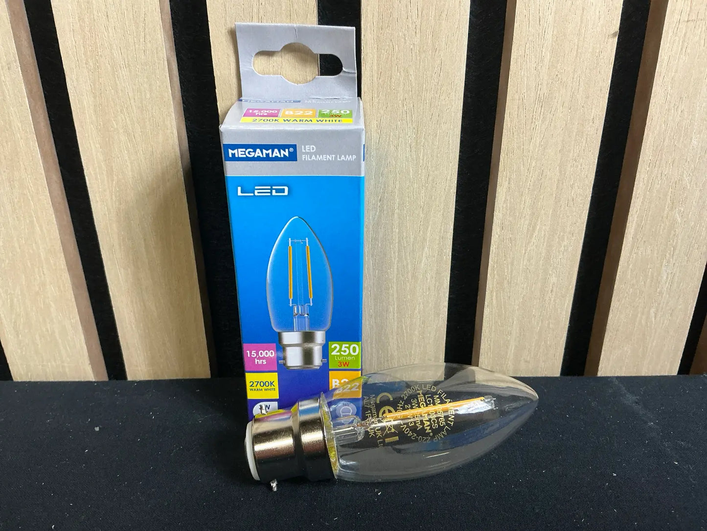 Bec LED tip filament Megaman B22, 3W, 2700K – Lumină caldă, 250 lumeni