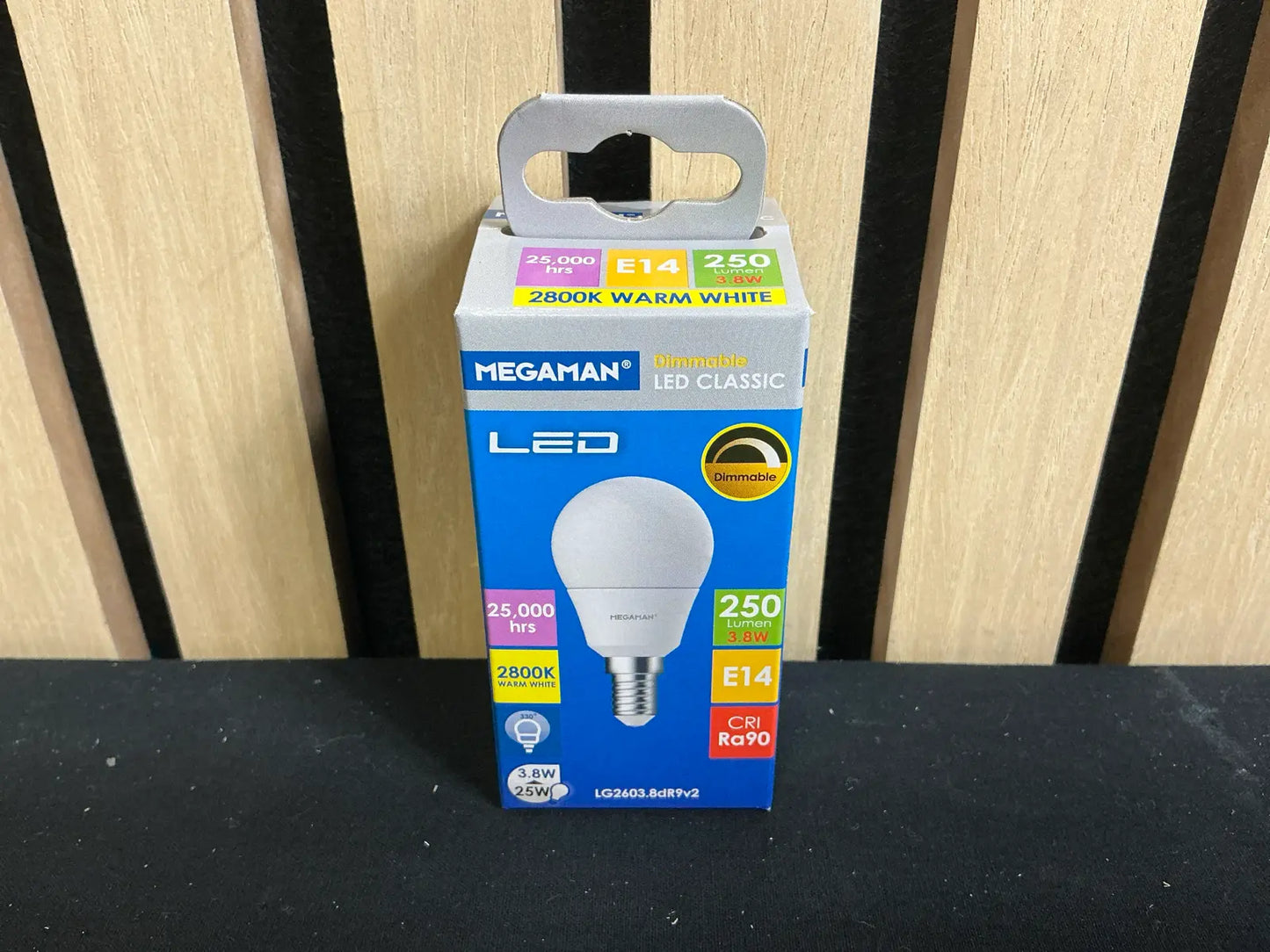 Bec LED MEGAMAN® Classic E14, 3.8W, 250lm, 2800K – Dimmable