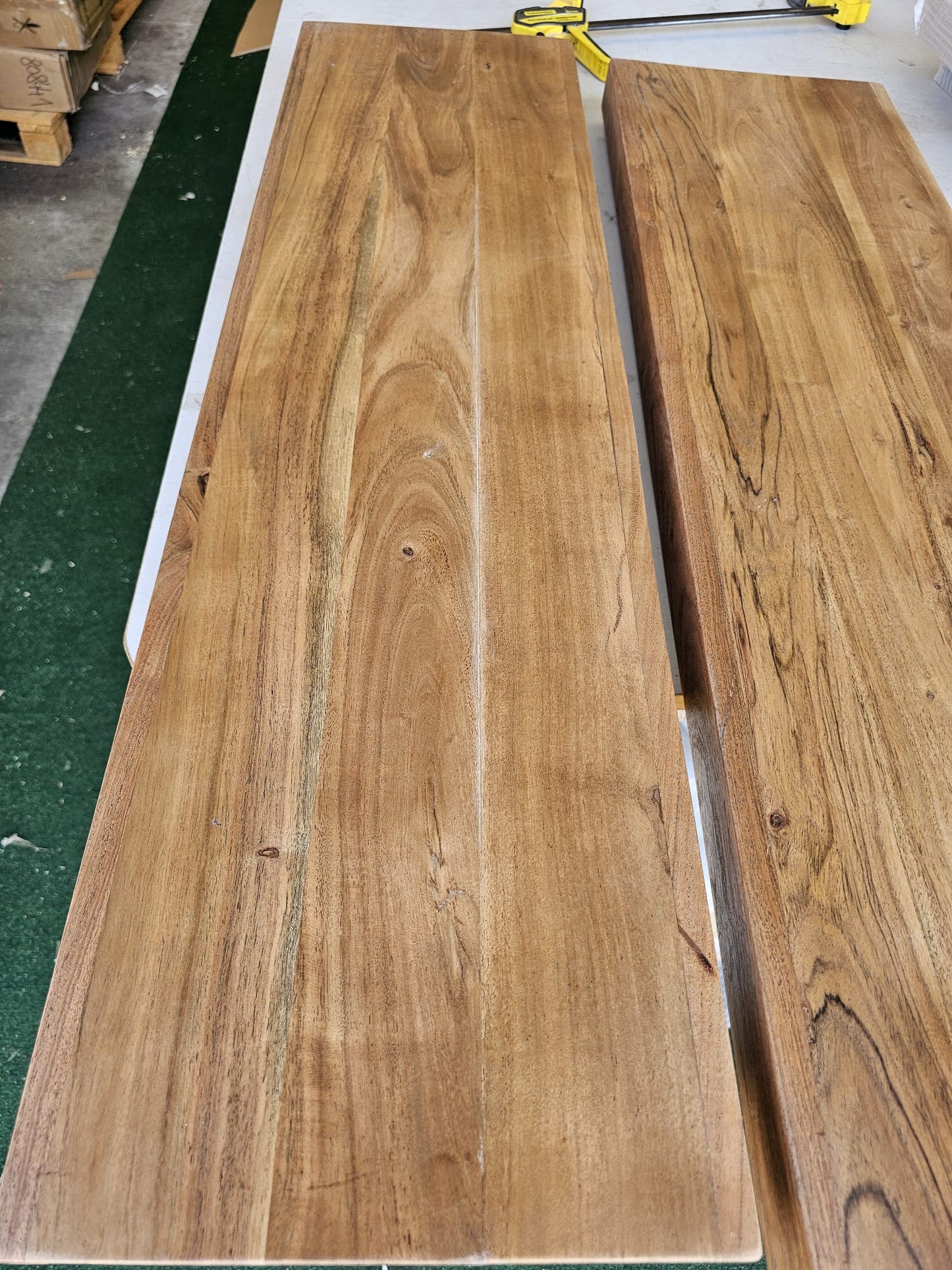 Comoda TV, lemn masiv de acacia