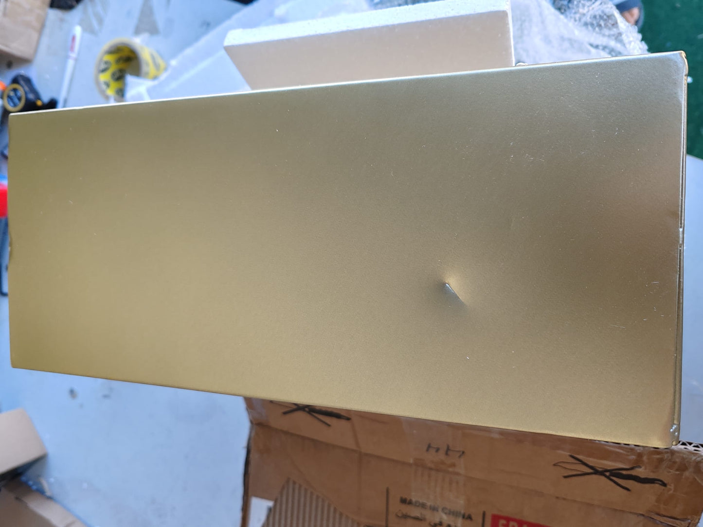 Raft de reviste, auriu, 35x15x45 cm, oțel