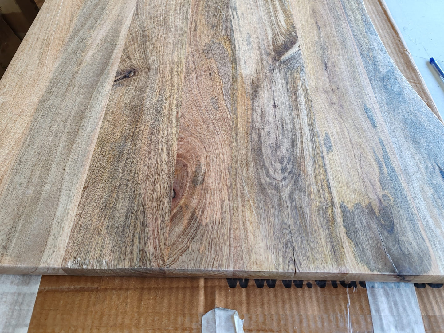 Blat birou cu decupaj curbat 90x60x2,5 cm lemn masiv mango brut