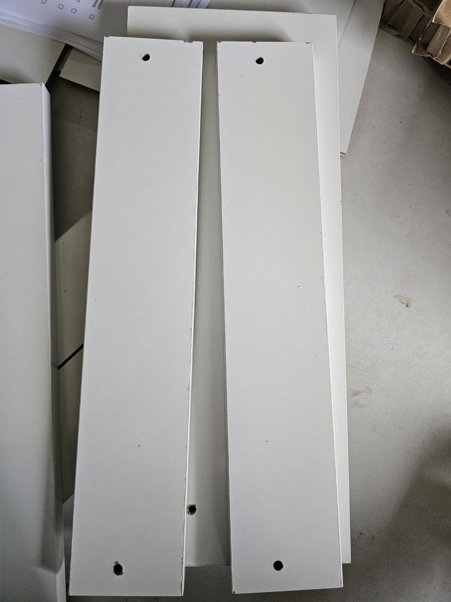 Noptieră & picioare lemn masiv pin alb extralucios 40x35x50 cm