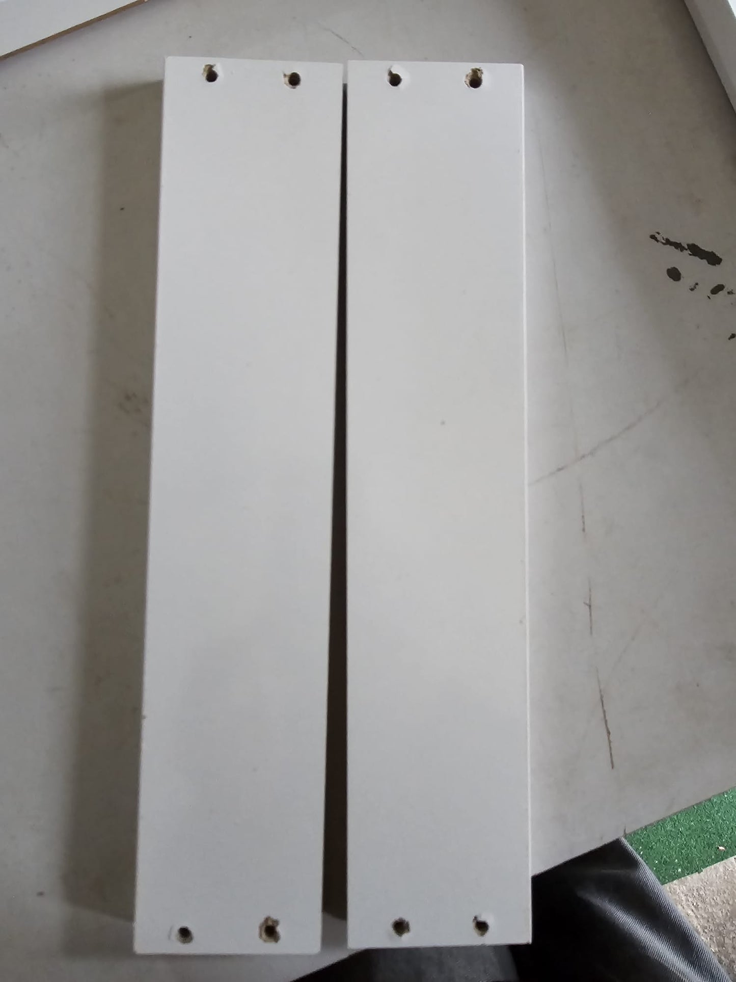 Noptieră & picioare lemn masiv pin alb extralucios 40x35x50 cm