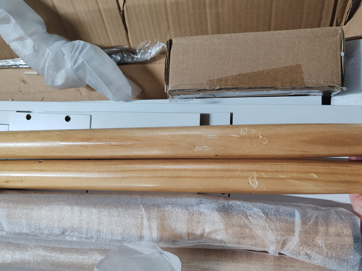 Masă consolă alb 80x30x75 cm lemn masiv pin și ratan natural