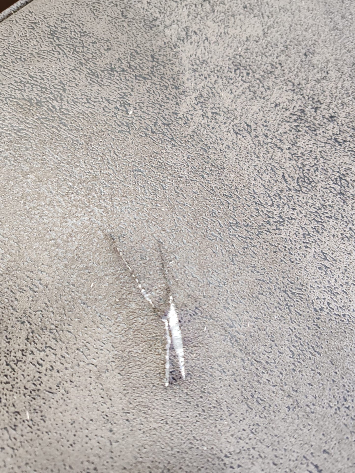 Canapea de 2 locuri cu șezlong, în formă de L, gri închis, 125 cm, din piele ecologică.